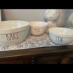 Rae Dunn Mixing Bowls (Plastic)